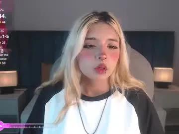 Freechat april__bunny on Chaturbate