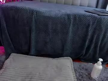 Freechat aprildeams on Chaturbate