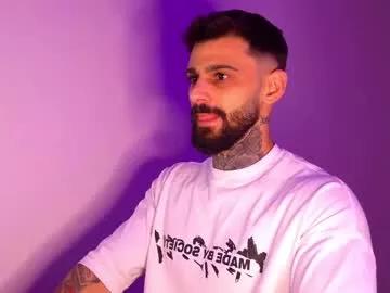 Freechat aressteel on Chaturbate