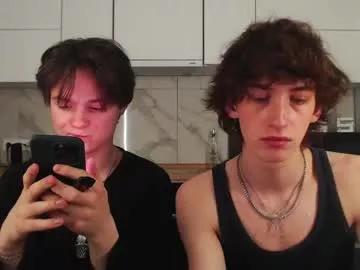 Freechat aronyou_win on Chaturbate