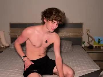 Freechat aronyou_win on Chaturbate