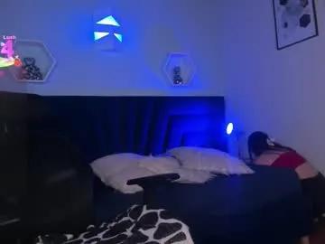 artemis_nyx — GOAL: dance full naked [316 tokens remaining] Welcome to my room! #new #latina #ass #glasses  #young