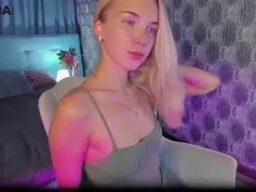 Freechat bella_stewartt on Chaturbate