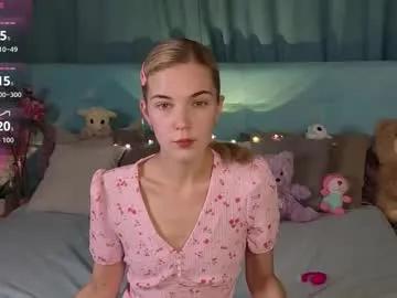 Freechat bella_stewartt on Chaturbate