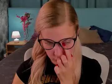 Freechat bella_stewartt on Chaturbate