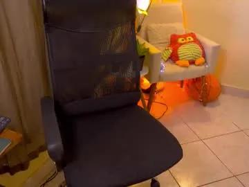 Freechat bluemysticlady on Chaturbate