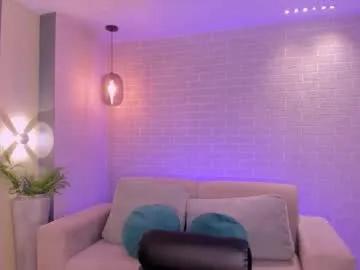 Freechat bonnyrosex on Chaturbate