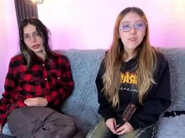 Freechat briarandblair on Chaturbate