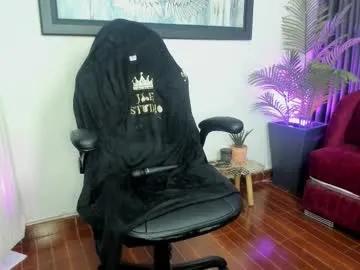 Freechat charlote_horny on Chaturbate