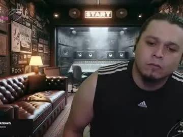 Freechat chinoroz on Chaturbate