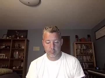 Freechat chrisw8121 on Chaturbate