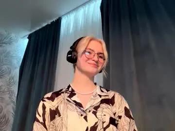 cindiwittner — Bite my lips #18 #new #cute #young #shy [11 tokens remaining]