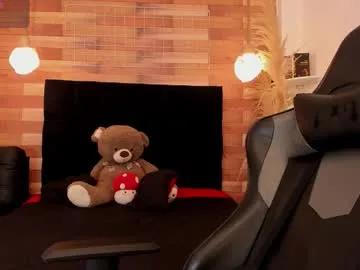 Freechat emily_brown04 on Chaturbate