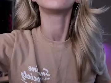 Freechat entya on Chaturbate