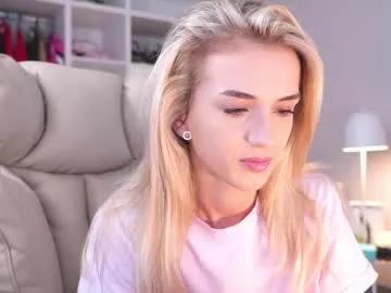 Freechat entya on Chaturbate