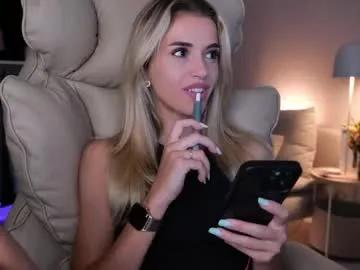 Freechat entya on Chaturbate