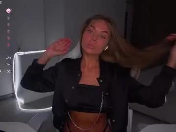 Freechat evelina_fox on Chaturbate