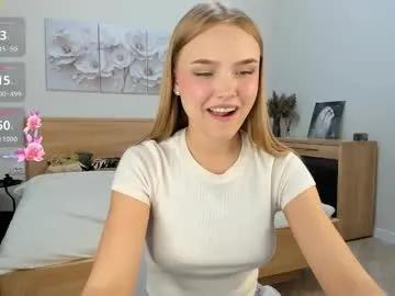 flooora_0 on Chaturbate 