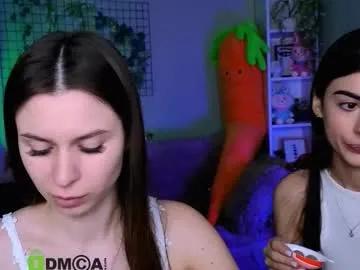 Freechat flora_ri on Chaturbate
