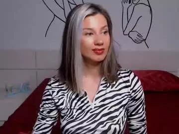 Freechat foxydevilish on Chaturbate