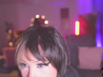 goth_dolll on Chaturbate