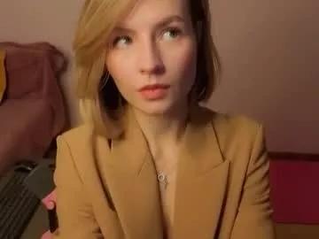 gwenkevwitch — goal : Show something specil on pibic <3 My name is Jannie and im very new here!! ^^ #shy #blonde #feet #young #new [777 tokens remaining]