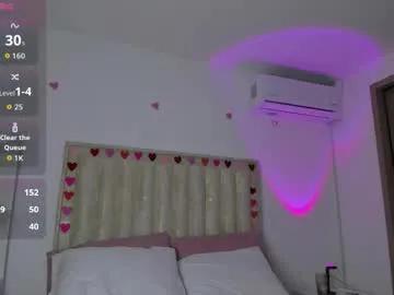 Freechat hannahgreenn on Chaturbate