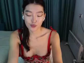 Freechat hey_herbal on Chaturbate