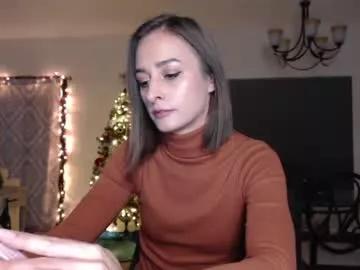 Freechat holihurricane on Chaturbate