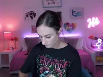 Freechat holihurricane on Chaturbate