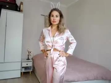 hyohallock — Goal : Show my legs, caress them^.   i'm Alice and #new here #cute #milf #bigass #bigboobs [60 tokens remaining]