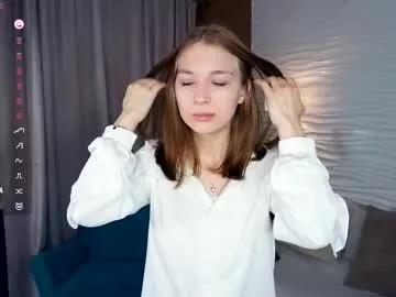 johnnietantum — GOAL: I can sit on your face! [83 tokens remaining] Hello! I'm Rocio and I'm the new girl here, let's get acquainted #new #teen #shy #18 #cute