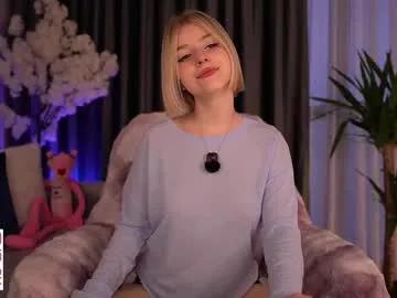 joice_queen — GOAL: hands under the top [71 tokens remaining] Hi, I'm Paula. Let's Play :) type /menu to play with me! #blonde #bigboobs #squirt #tease #teen