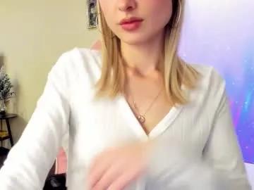 Freechat julie_flores on Chaturbate