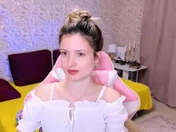 Freechat julie_flores on Chaturbate