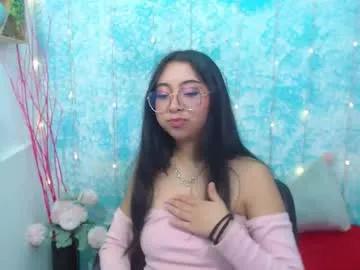 Freechat kalilowe_ on Chaturbate