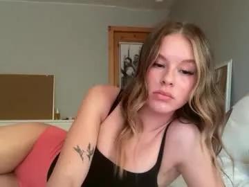 kenziesmithh on Chaturbate