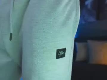 kevin_montoya1 — Completely naked and flex [139 tokens left] Lovense on, I'm ready to shoot a massive load. Can you help? #cum #bigcock #bigass #muscle #latino