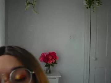 Freechat littlegreekflower on Chaturbate
