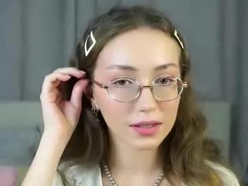 loriamarzinske on Chaturbate