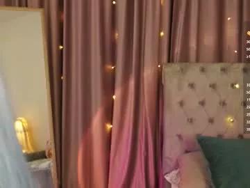 Freechat lornaelin on Chaturbate