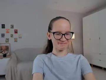 Freechat lynettebails on Chaturbate