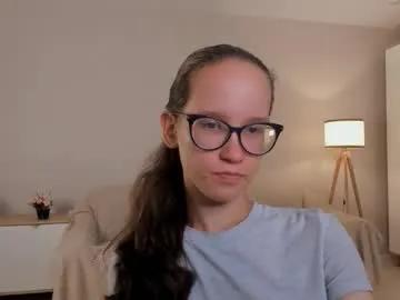 Freechat lynettebails on Chaturbate