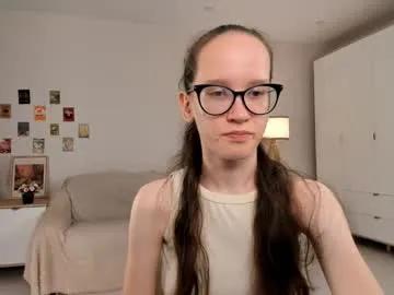 Freechat lynettebails on Chaturbate