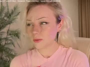 Freechat mia_milagros on Chaturbate