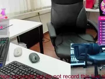 Freechat milf_viktoria on Chaturbate