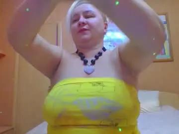 miranda_robinson — GOAL: BARE CHEST NIPPLES COST [25 tokens remaining] Hot Milf makes a show with big tits #mature #bbw #milf #bigass #bigboobs