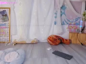 Freechat mollyflwers on Chaturbate