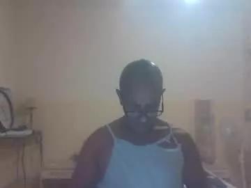 Freechat moment71200 on Chaturbate