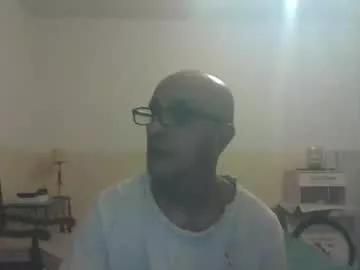 Freechat moment71200 on Chaturbate